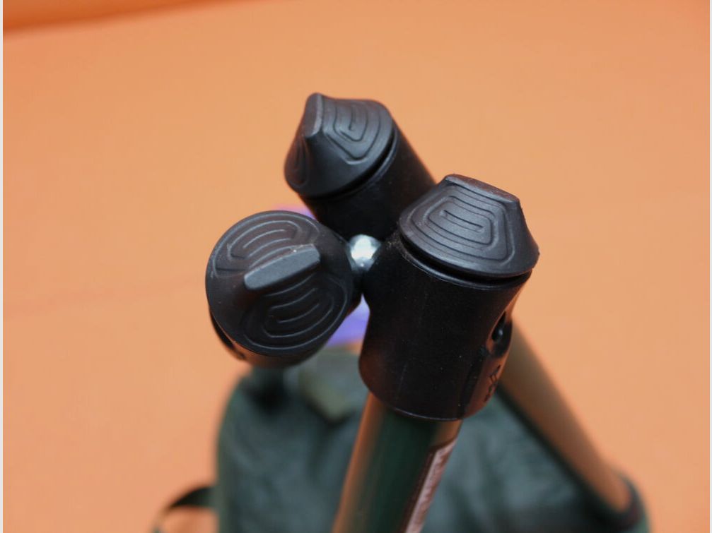 Walkstool Walkstool Basic: Driepotige zitstoel 60 cm met telescoopbenen voor ruimtebesparend transport