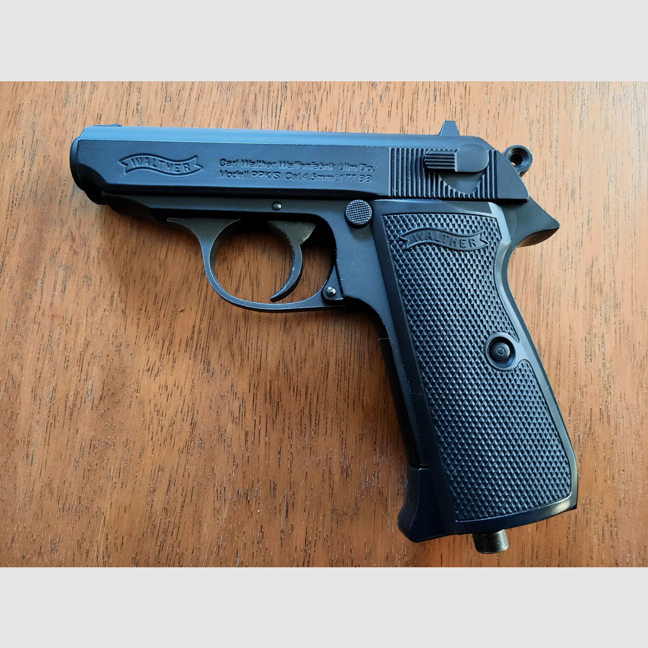 WALTHER  PPK/S   Co2  - BLOW BACK