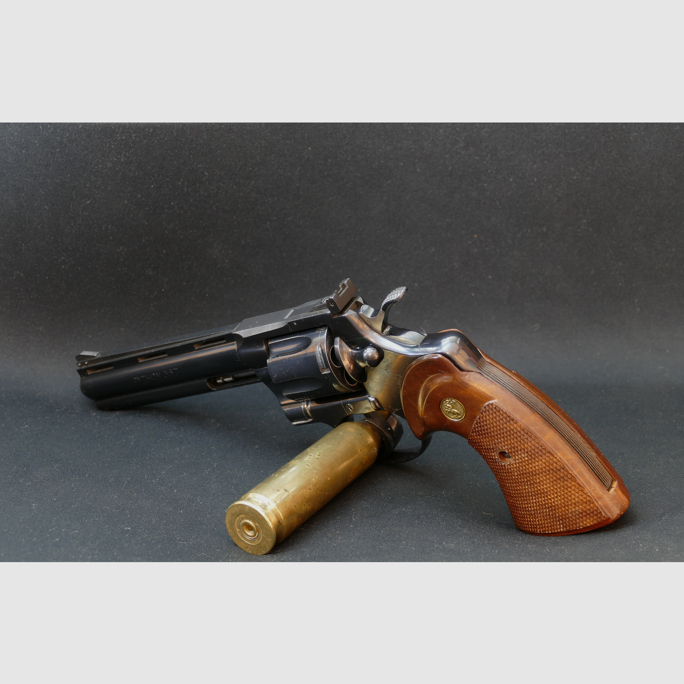 Colt Python, .357Mag / .38Spec., 1975, 6 Zoll, schwarz hochglanz, Sportabzugzüngel WHB126