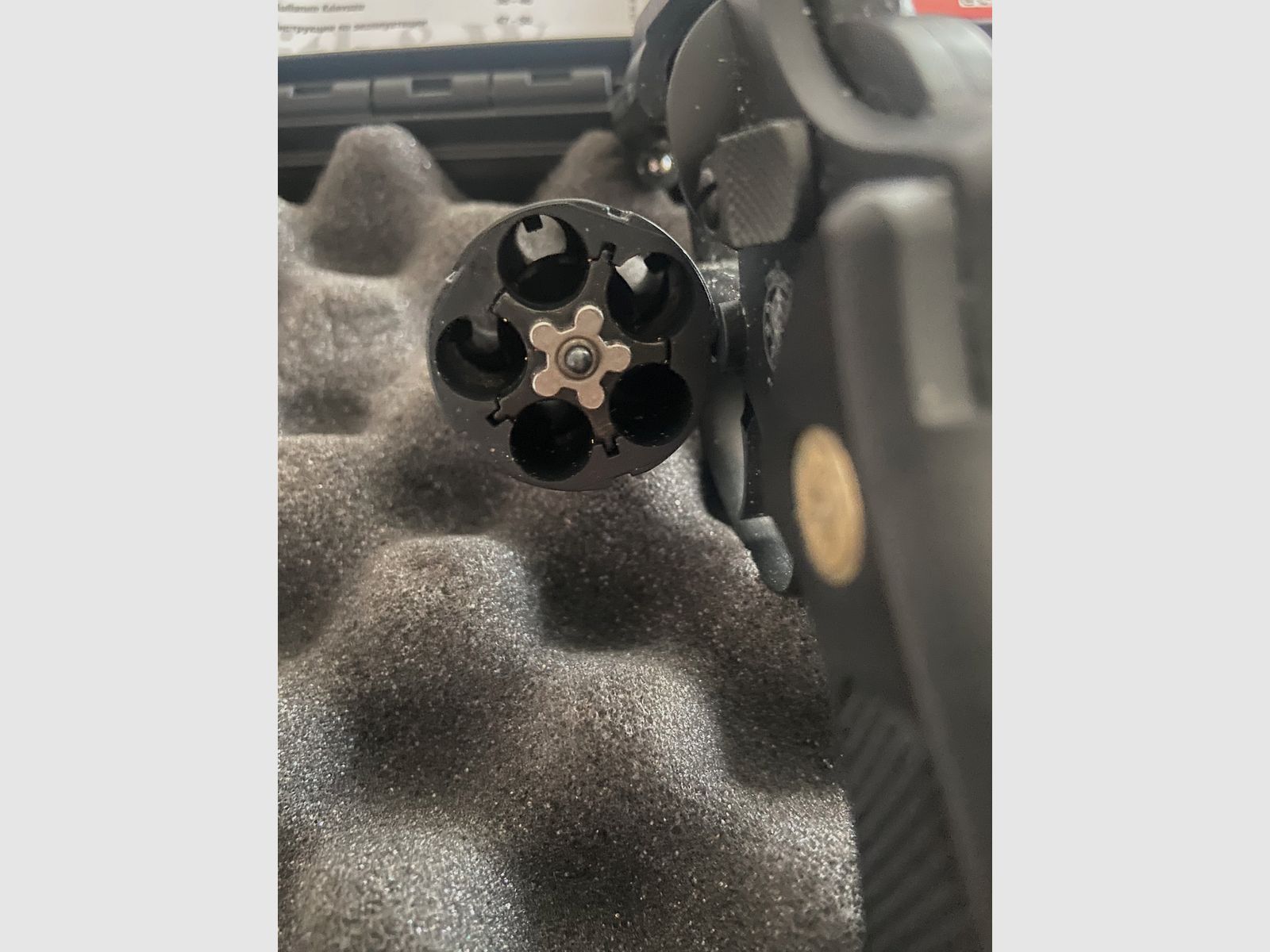 S&W Chiefs Special 9mm R.K. – 2-piece set in case