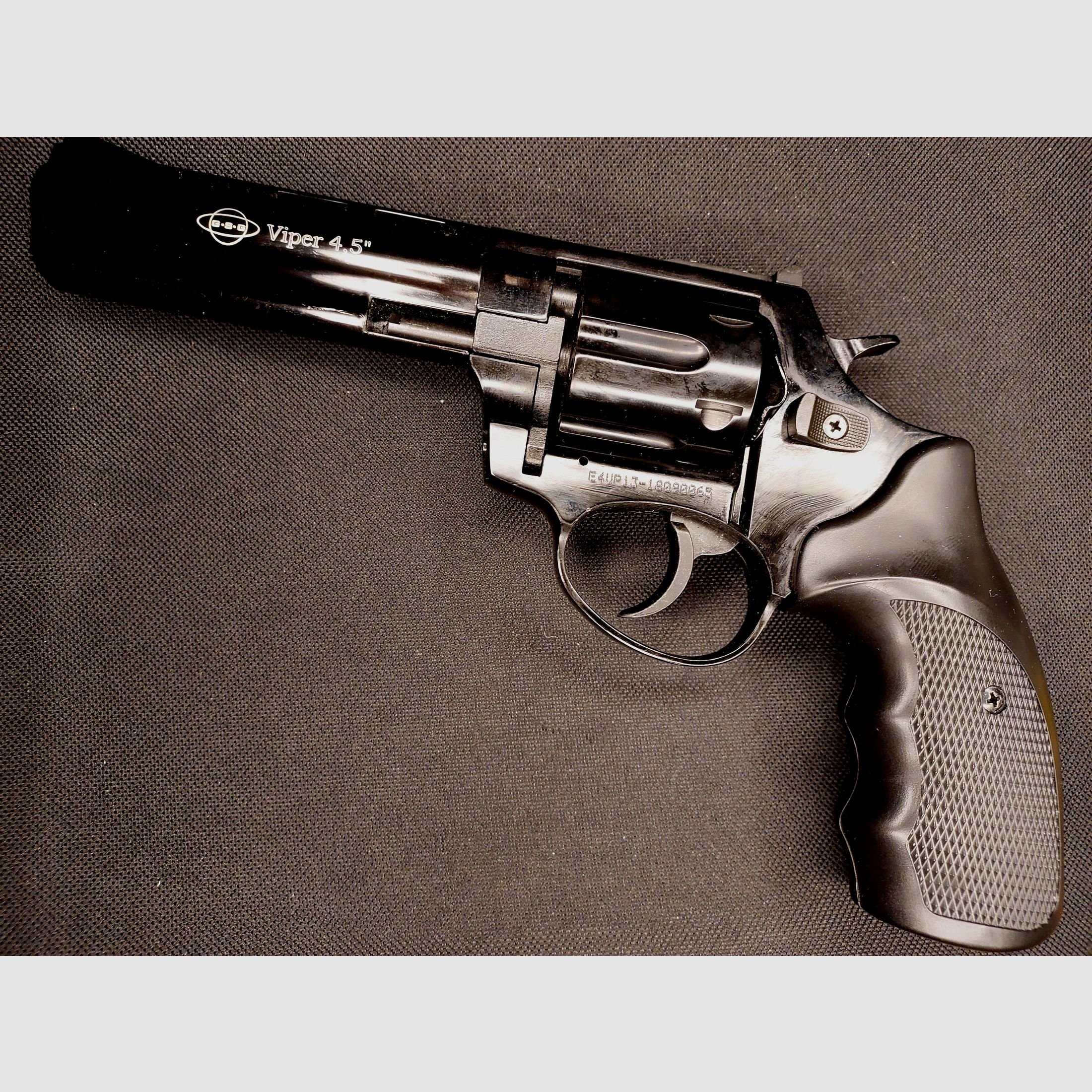 Ekol Viper 4,5 Zoll Schreckschuss Revolver Schwarz 9 mm R.K. (PTB 1003) Stahltrommel