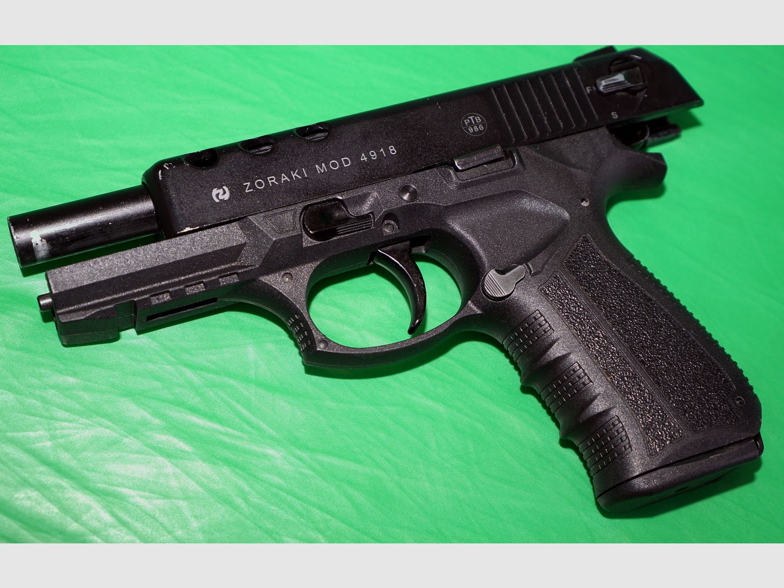 Zoraki 4918 9mm P.A.K. (alte PTB 986)