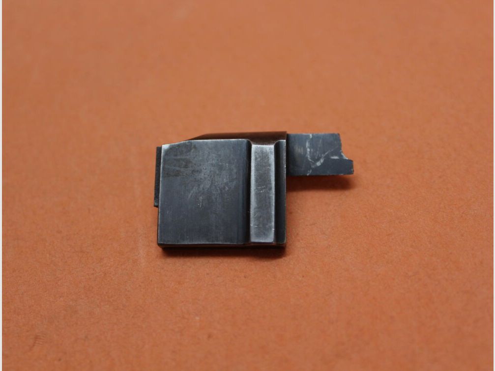 SURPLUS Luger P06: Deckplatte Schweiz komplett m. Winkelhebel + Stift