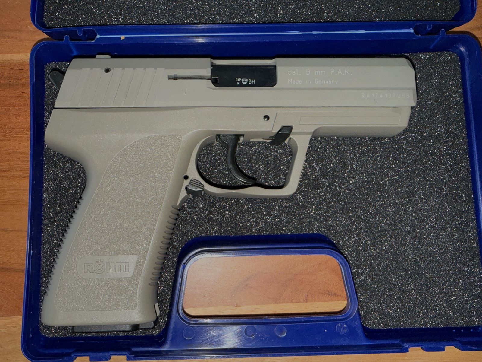 Röhm RG96 9mm PAK Icône Grise