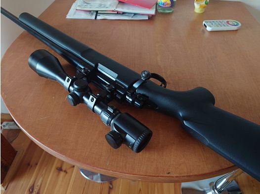 KJ Works M700 Police High Velocity Gas Bolt Action Gewehr 6mm BB schwarz (+MAX Tactical Zielfernrohr 3-9x50E beleuchtet mit Ringe für 22 mm Schiene)