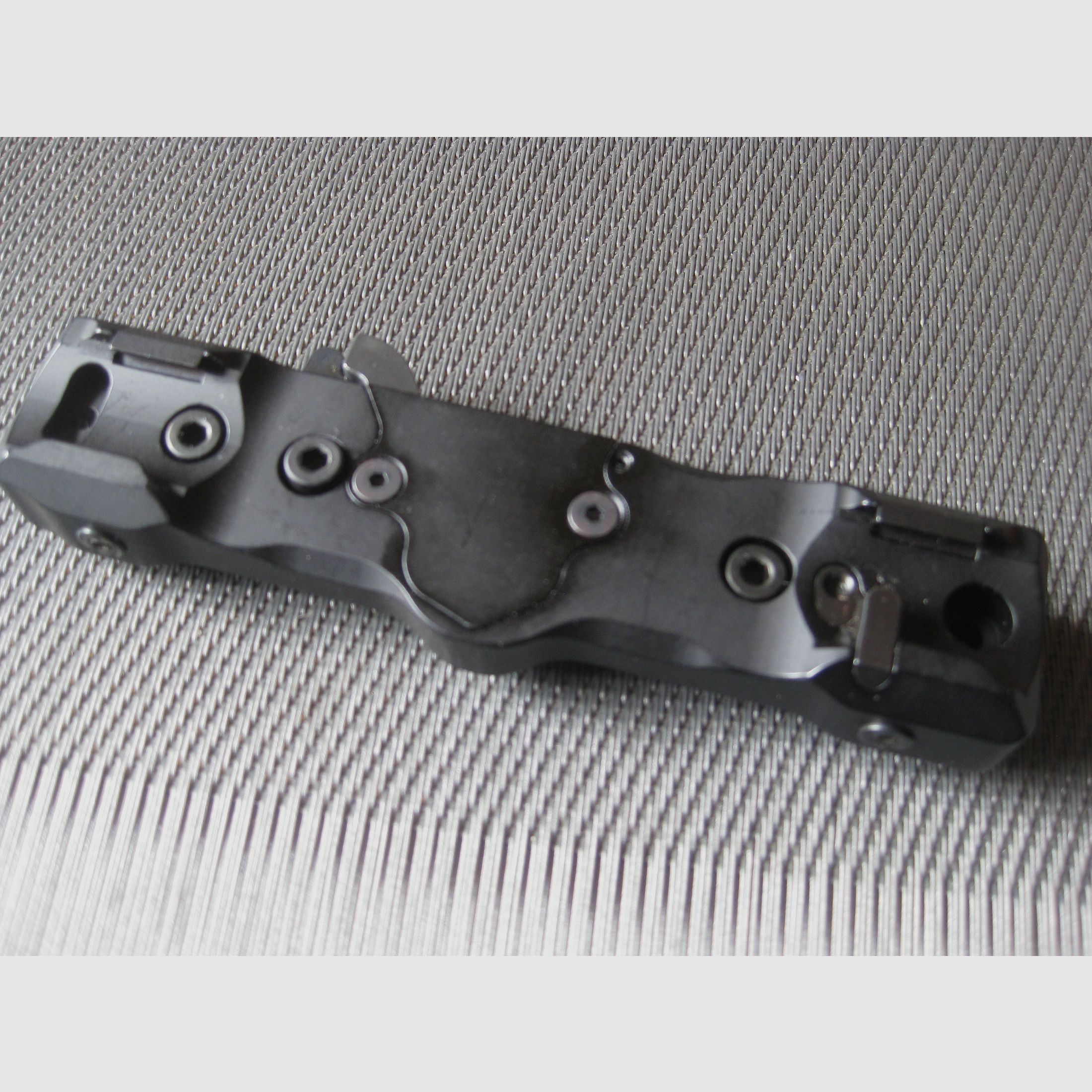 TOP HENNEBERGER HMS - Swift quick-release mount for SAUER 404-Sauer303 and many other weapons with Picatinny/Weaver rail! Fits for Swarovski scopes with SR inner rail, but also newer Kahles scopes have SR rail!