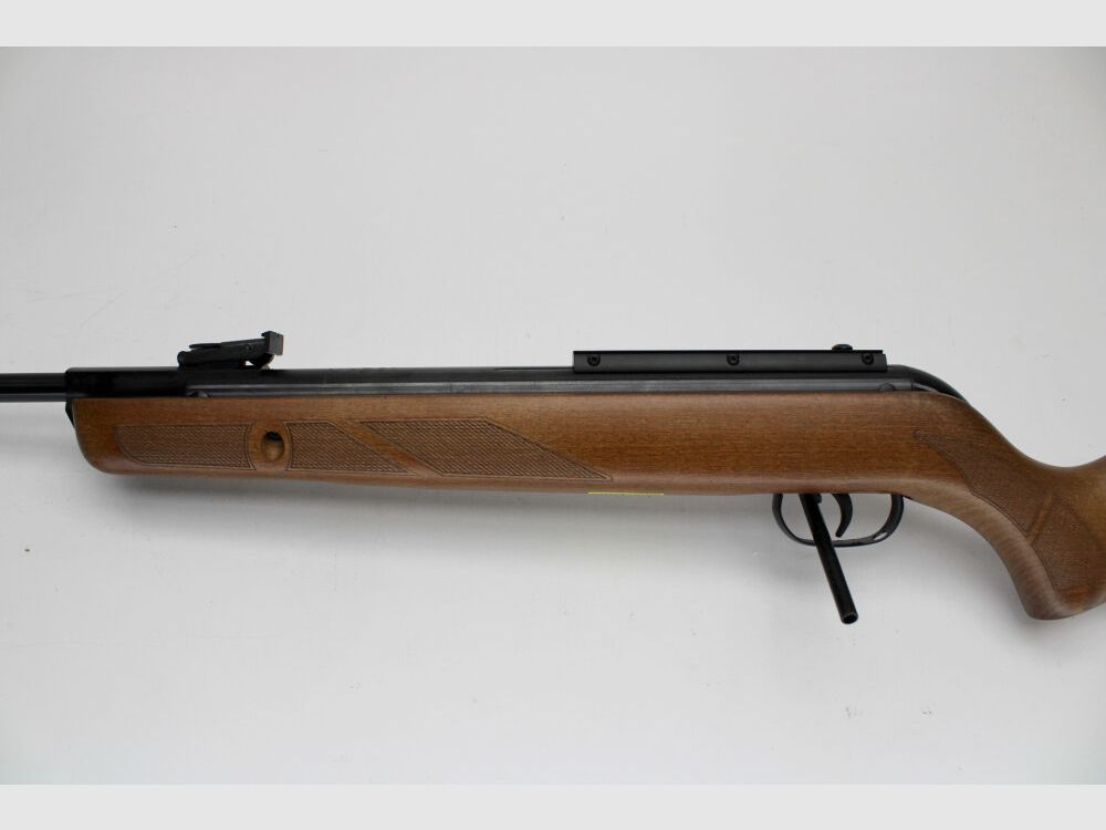 Fucile ad aria compressa LG Gamo Hunter 440 calibro 4,5mm calcio F-segno