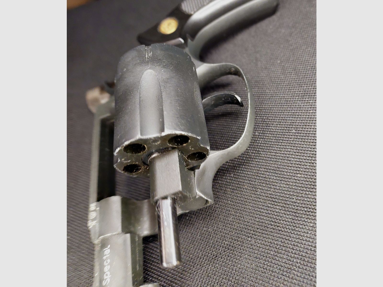 Smith & Wesson Chiefs Special Schreckschussrevolver Kal. 9mm R.K. brüniert (PTB 794)