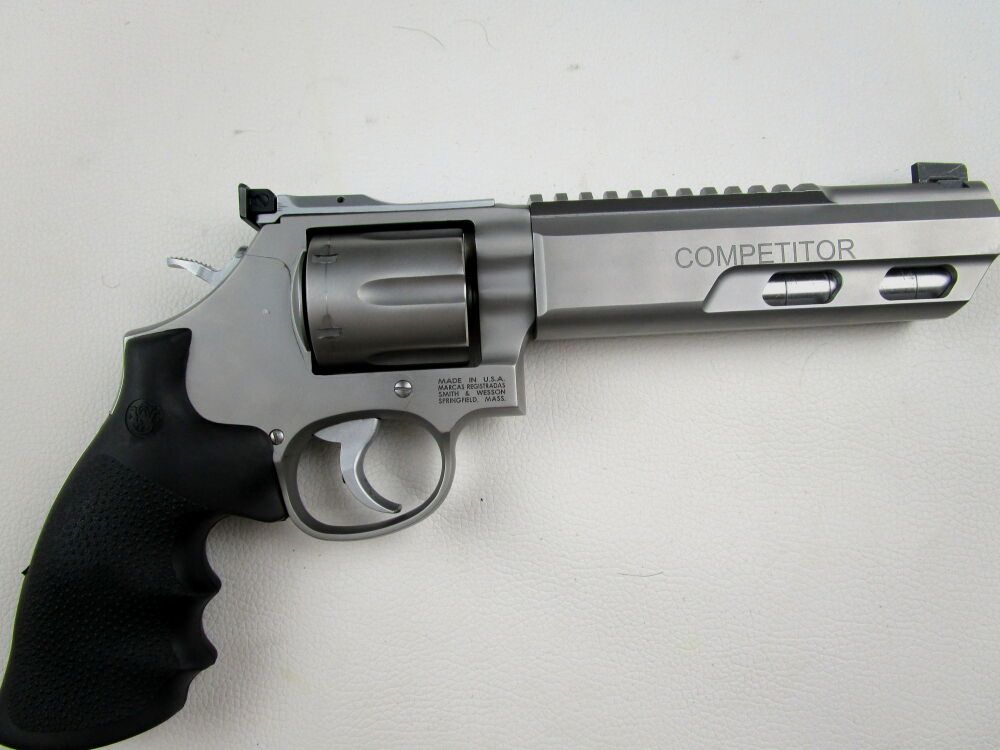 Smith &Wesson	 686- Competitor