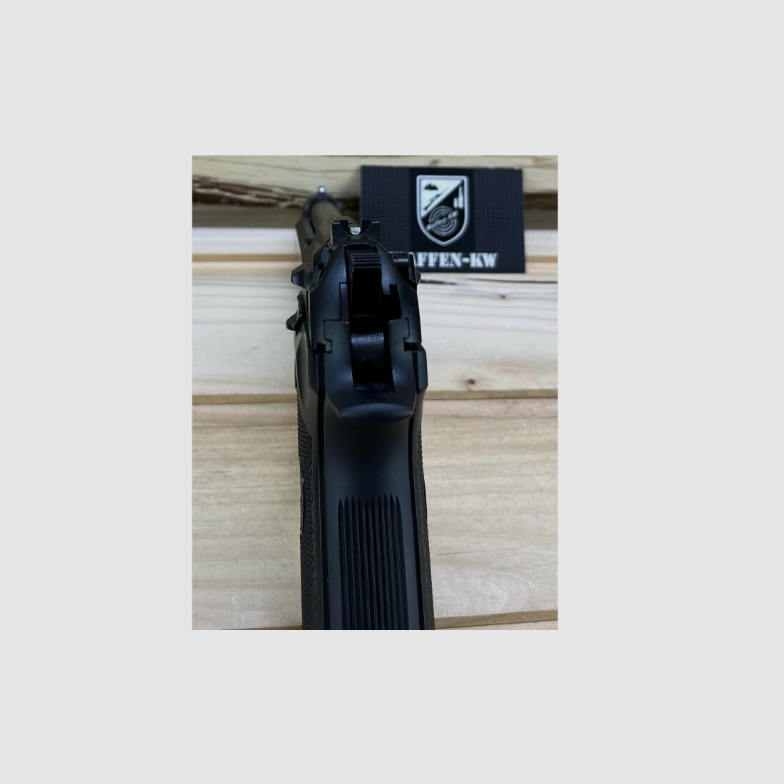 Pietro Beretta Mod. 92 FS, kal.: 9x19 met originele koffer en documenten 9mmLuger