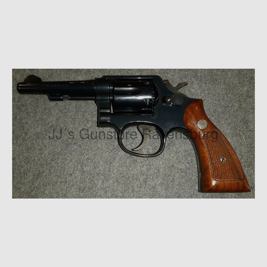 Smith & Wesson	 10-1 Military&Police