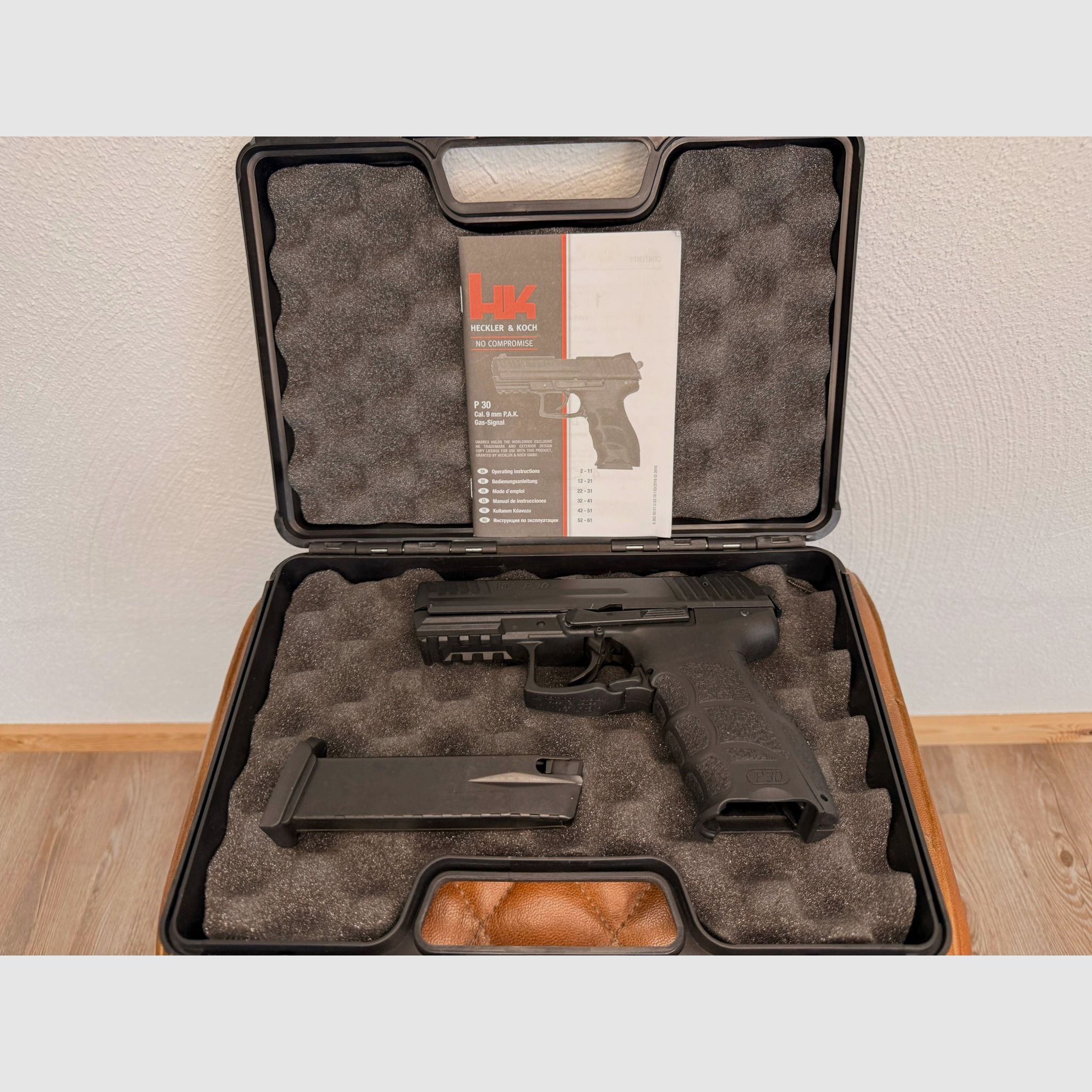 Heckler & Koch P30 Schreckschuss-Pistole 9 mm P.A.K. brüniert