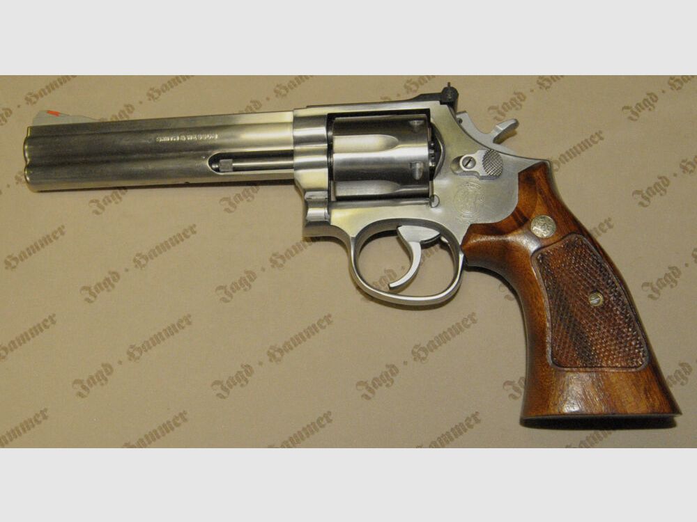 Smith & Wesson 686