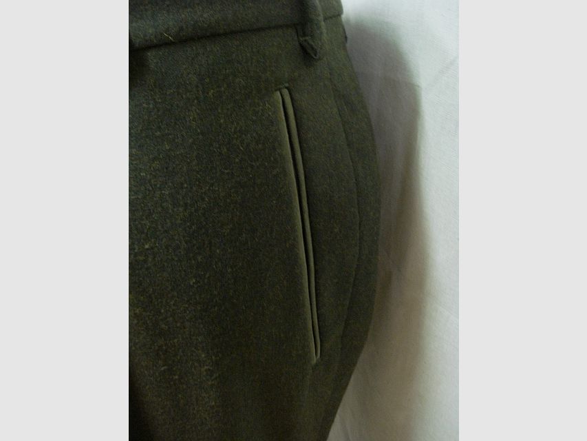 Tuxedo trousers - with contrasting pockets