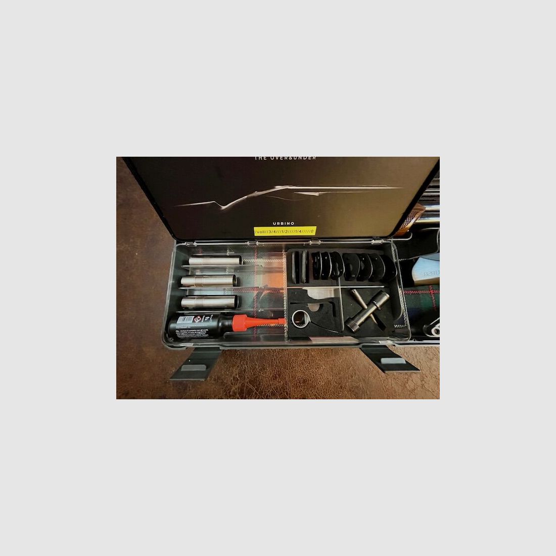 Benelli 828U Zwart Links