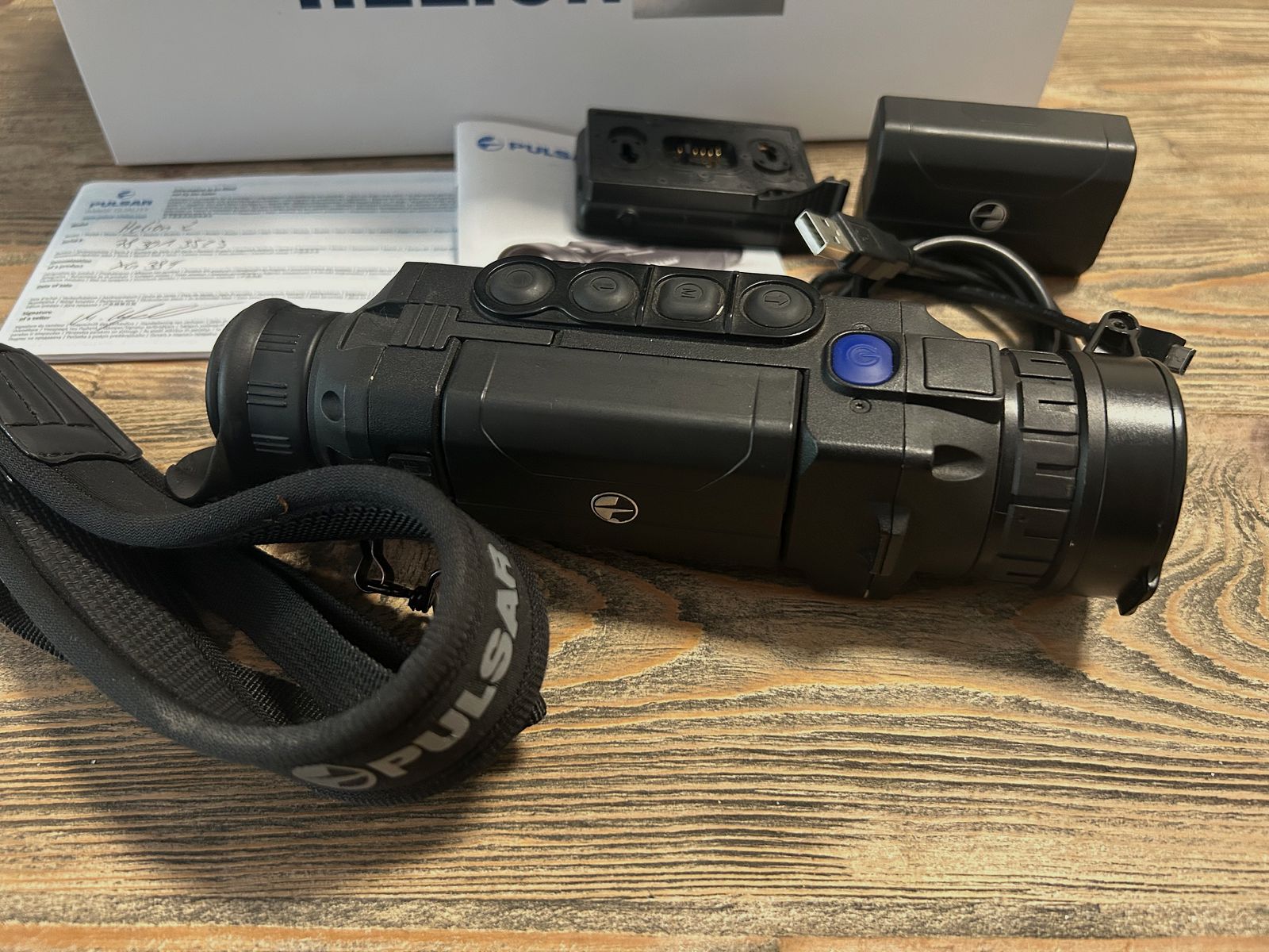 Dispositivo de imagen térmica Pulsar Helion 2 XQ38F en OVP con 2 baterías etc.!