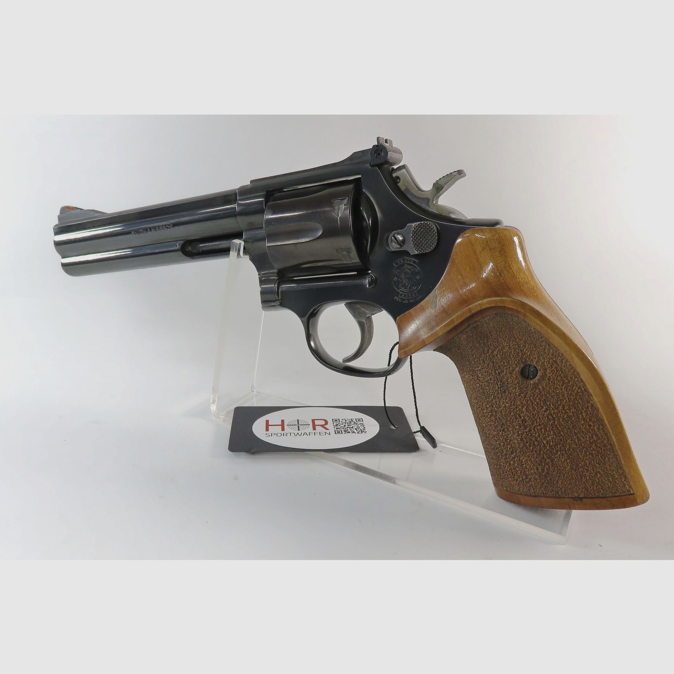 Revolver Smith & Wesson 586-2 | .357 Mag. | 6 inch | geblauwde afwerking | Nill-grip