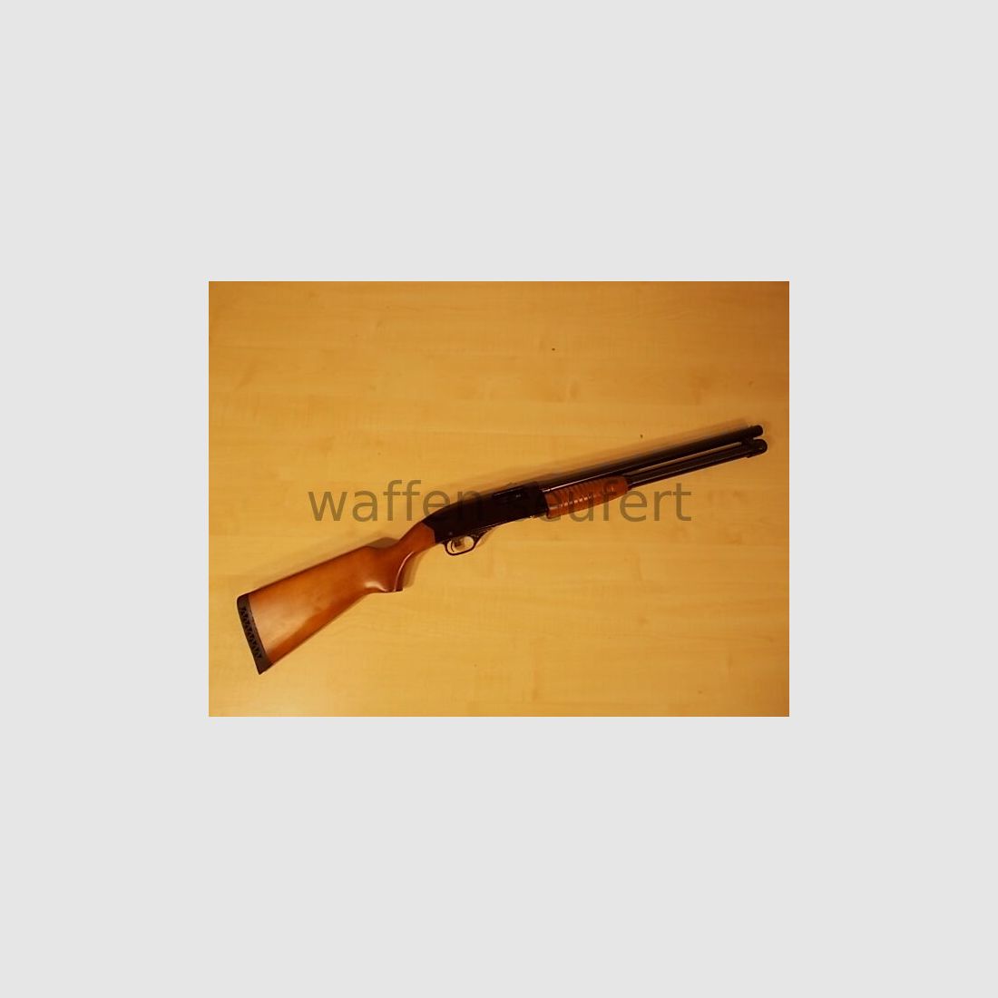 Winchester 1300 Defender Vorderschaft-Repetierflinte