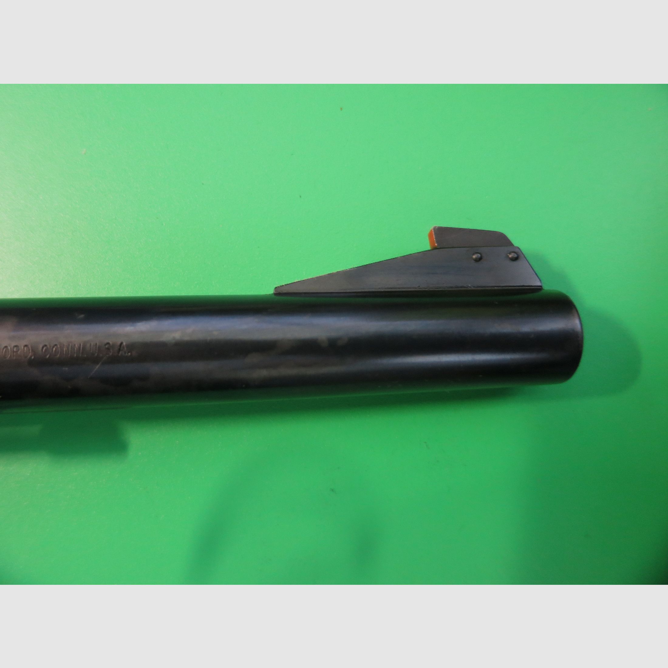 Revolver COLT Officer's Model Match, Vijfde uitgave van de serie in .22lr, Sportgreep #2