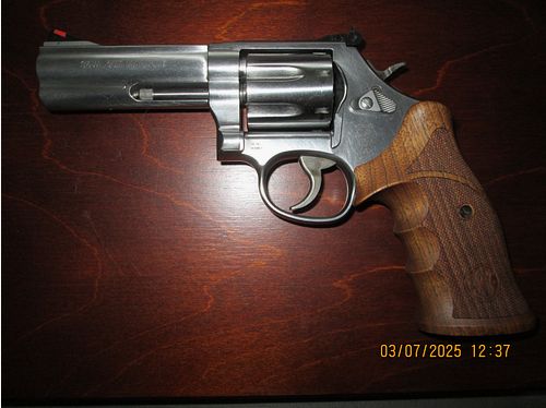 Smith & Wesson Revolver Modell 686 Plus