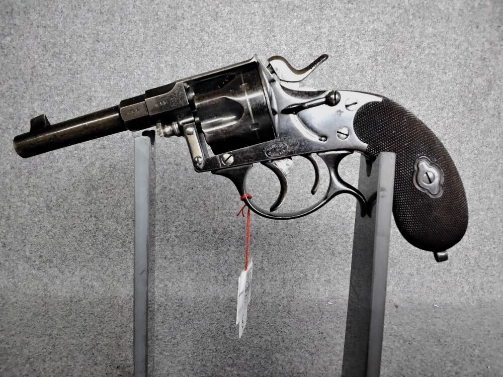 Dreyse M 1883 - Reichsrevolver-uitvoering voor officieren