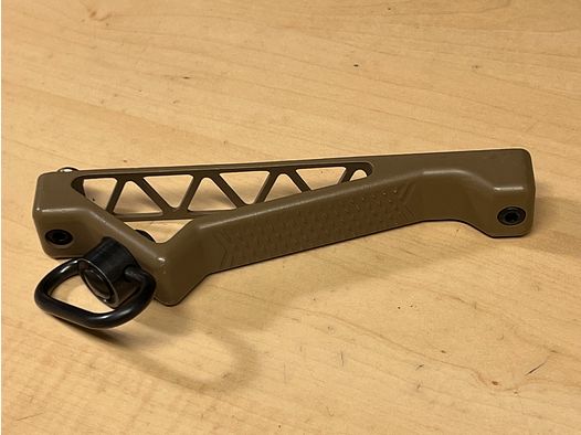Impugnatura anteriore per Airsoft in alluminio versione angolata in Dark Earth Key - MOD Tipo 5