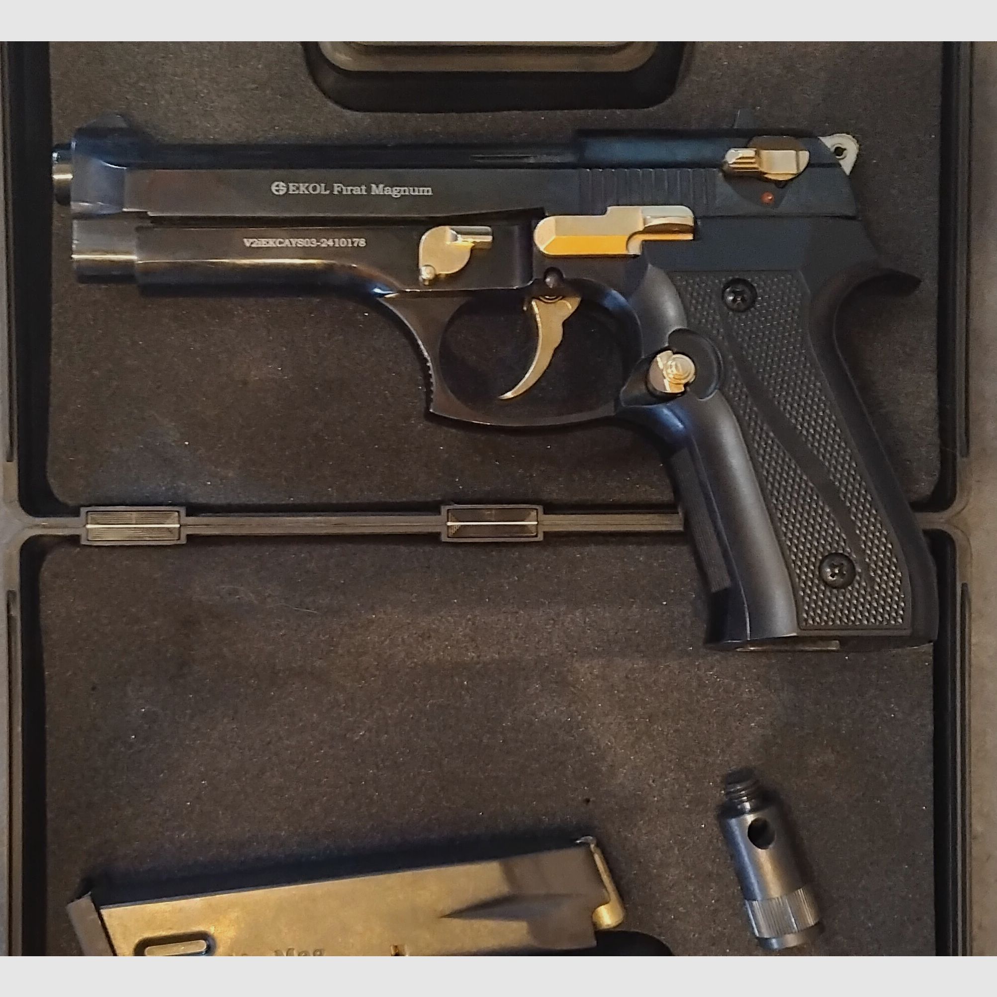 Ekol Firat Magnum Schreckschusspistole 9mm P.A.K. schwarz-gold