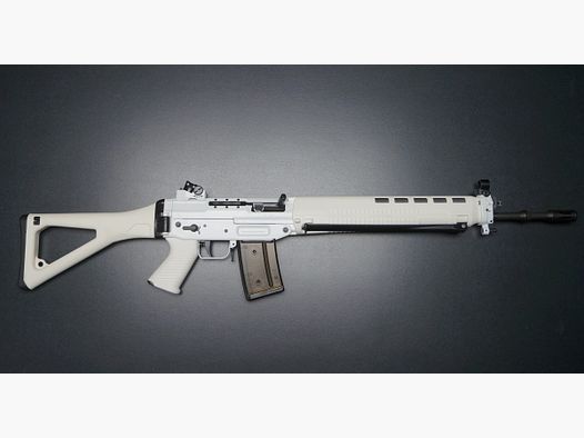 SIG SG550 PE90 White Special