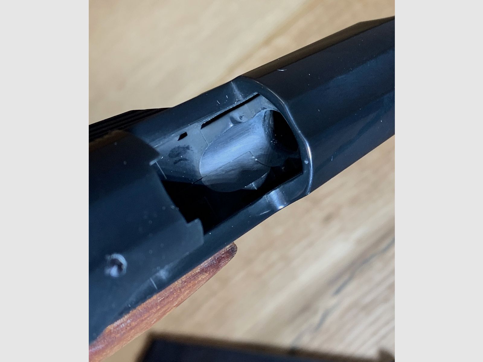 Walther P88 Compakt Signalpistole 9mm P.A.K. mit Holzgriffschalen von Umarex