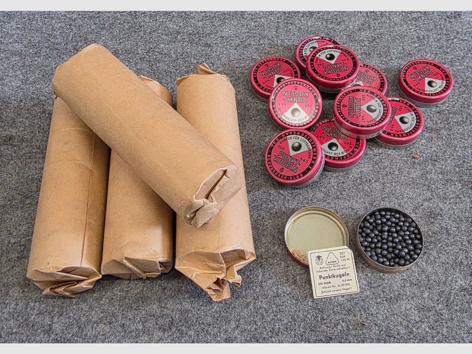 Aus Altbestand VEB Schönebeck Punktkugeln Rundkugeln 4,4mm für Model 310 / 49a und Anschütz 275 / 276 Stückpreis