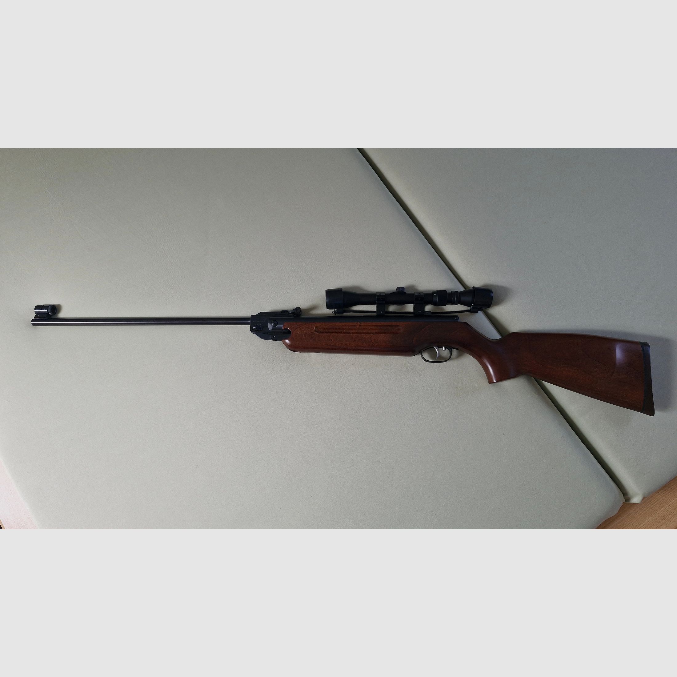 Air rifle HW35 Weihrauch with scope like new