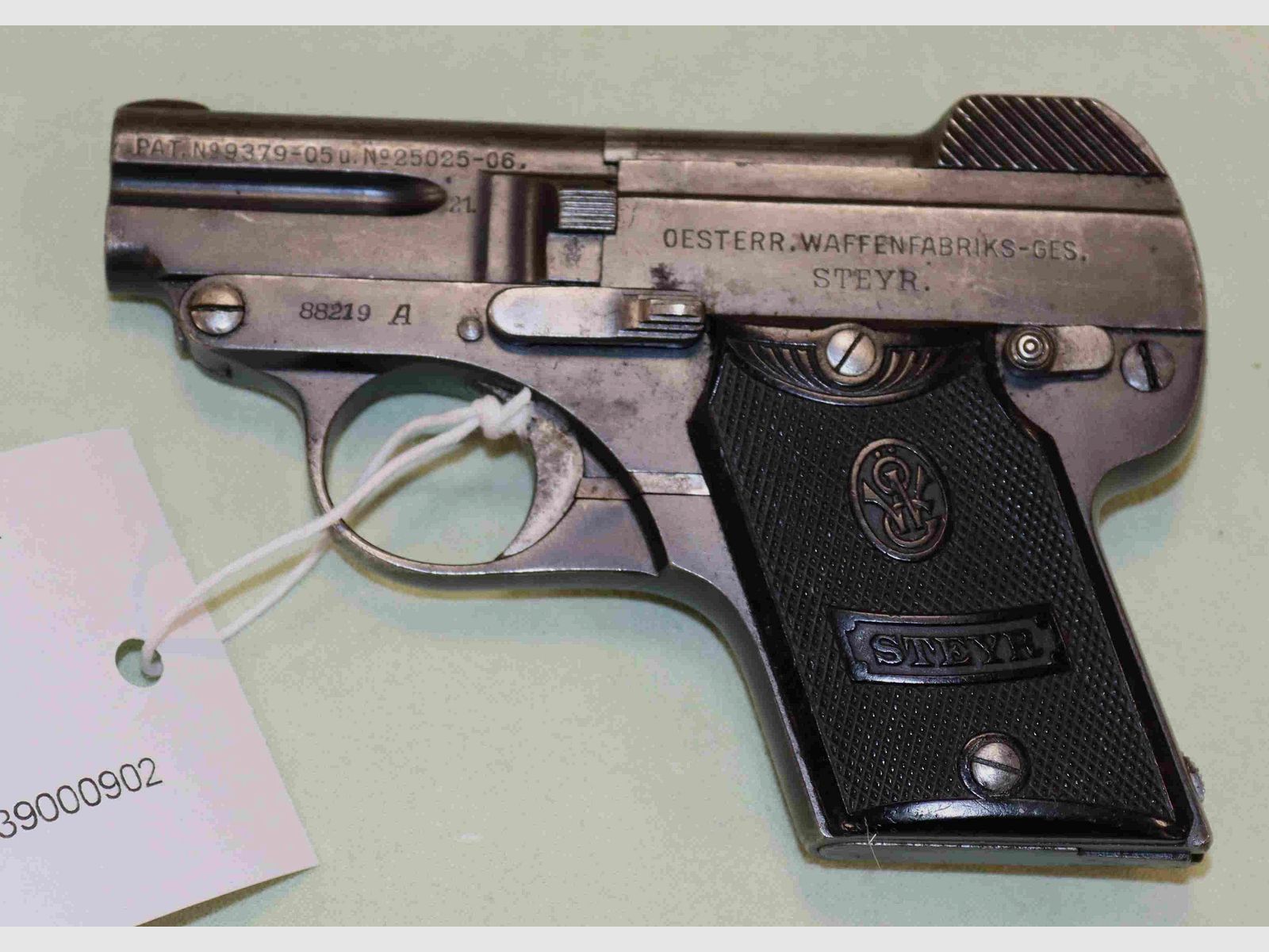 Pistolet Steyr 1906 Kaliber 6.35, zdjęcie 1 z 4