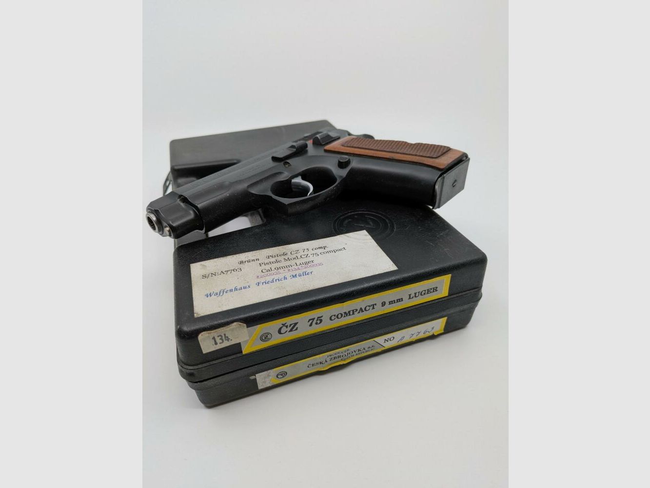 CZ CZ75 Compact