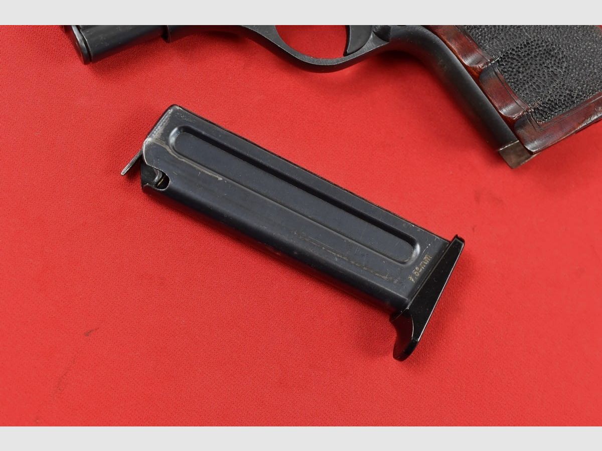 #1710 Pistola Crvena Zastava Mod.70, Yugoslavia, cal. 7,65, imagen 10 de 16
