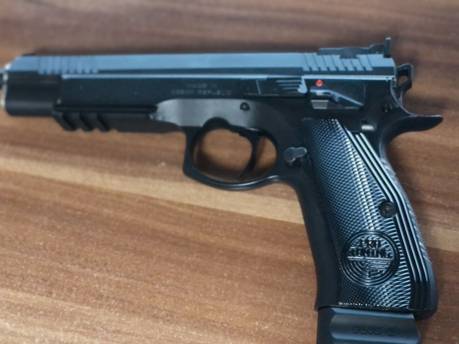 Taipan Pro Tuning im Kaliber 9 vom Haus CZ