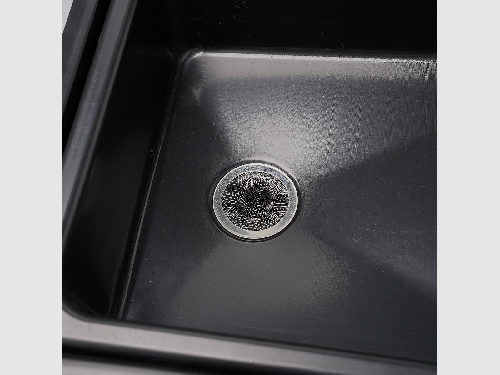 BOXIO WASH PLUS | Mobiles Waschbecken mit Campingdusche