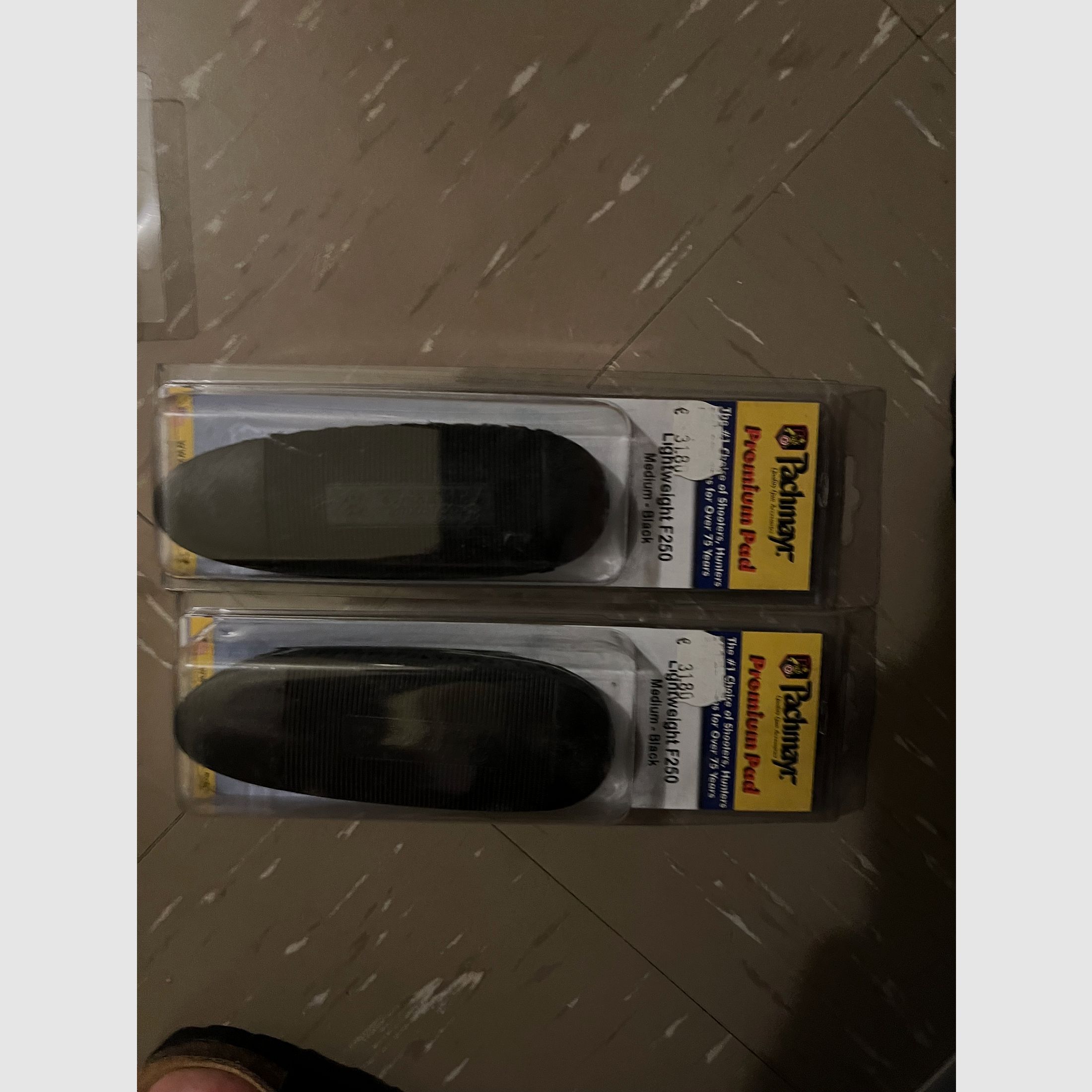 ¡Pachmayr tapa de culata negra disponible en diferentes tamaños!