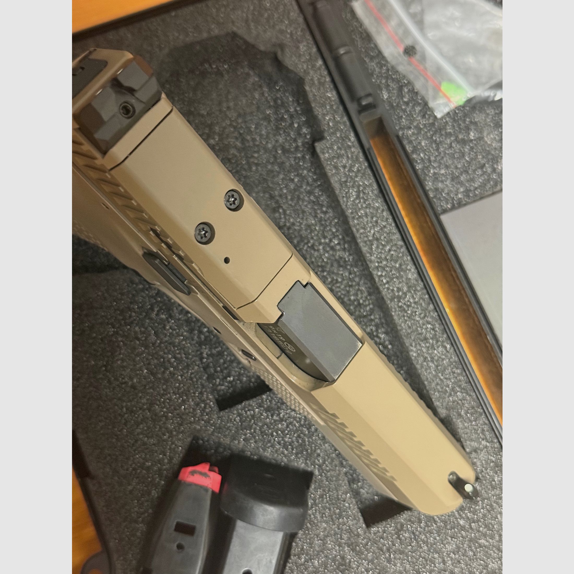 CZ P10c FDE + accesorios, imagen 4 de 7