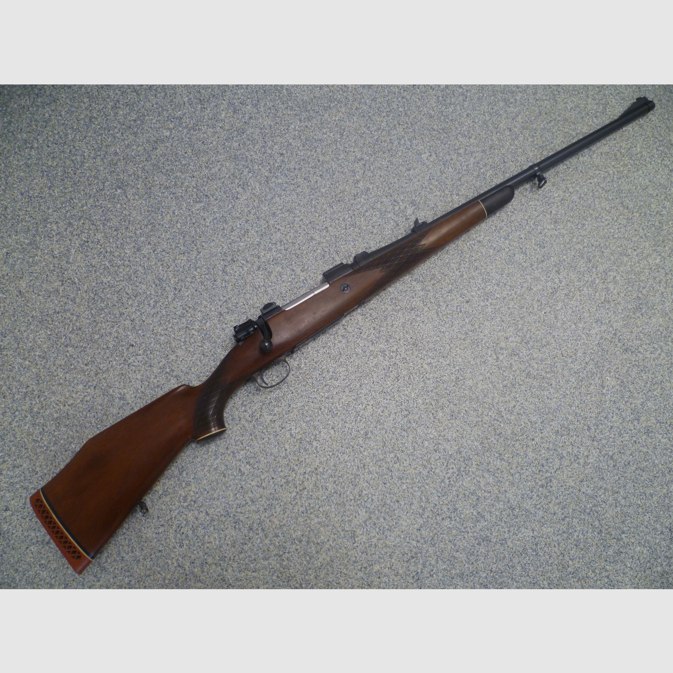 Repeater rifle Brenneke 9.3x64