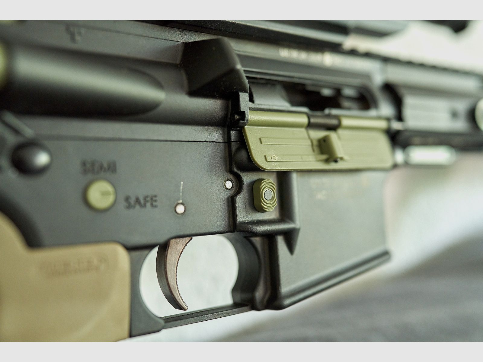 Tippmann Arms M4-22 LTE OD-Green .22 lr – ottime condizioni, circa 25 colpi, accessori Vortex/Hera/Magpul