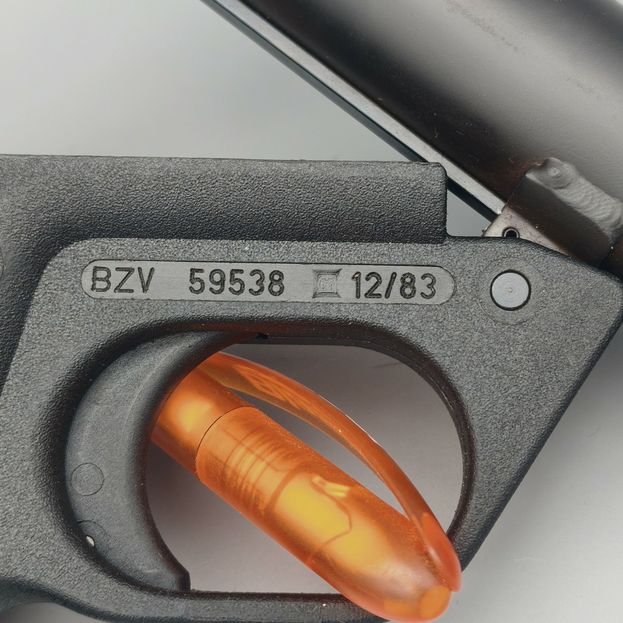 Heckler & Koch Pistolet sygnalizacyjny P2A1 Kaliber 4 cale w oryginalnym pudełku 4 (sygnał)