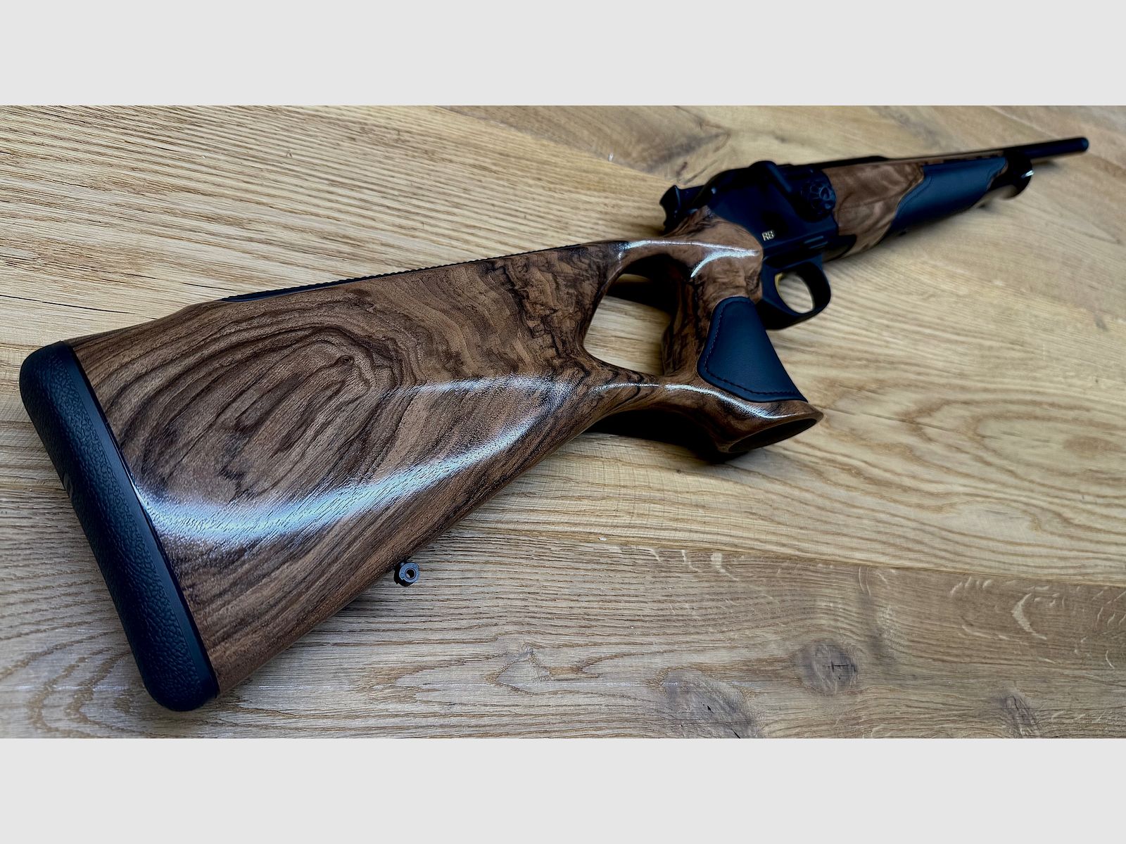 Blaser R8 Success Leder / HK 6 / Leder schwarz / Goldelemente / Standardkailber u. LL nach Wahl, Bild 8 von 10