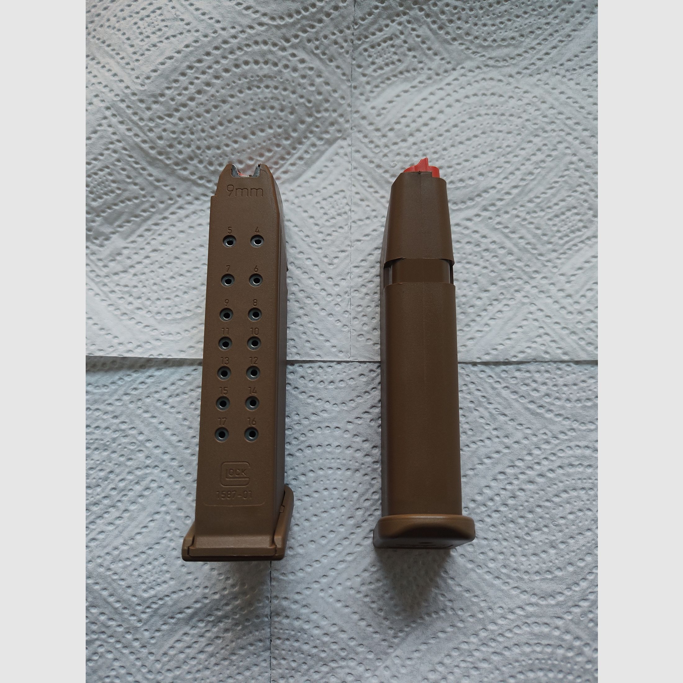 Glock 17 FR Gen5 Coyote / FDE 17 Schuss Magazin