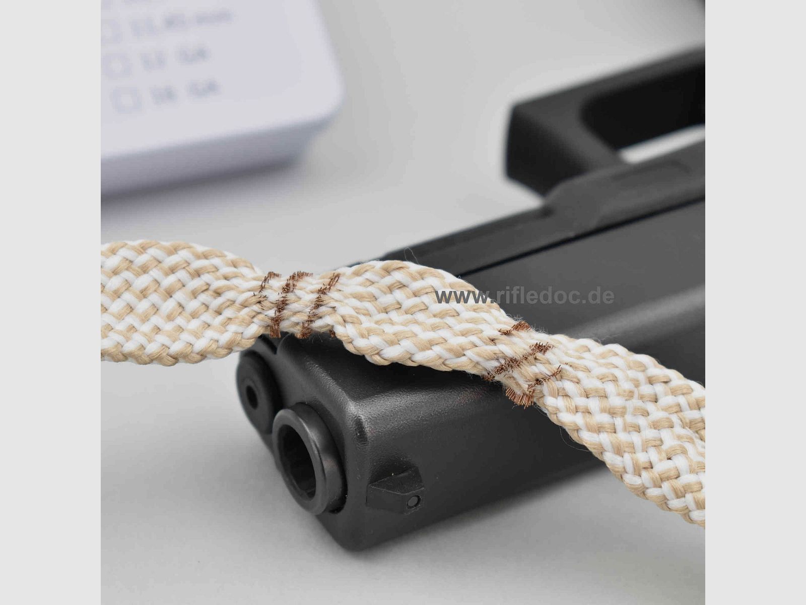 Pistooli 8 mm Cal .32  | Reinigungsschnur Kurzwaffe + Alu Dose