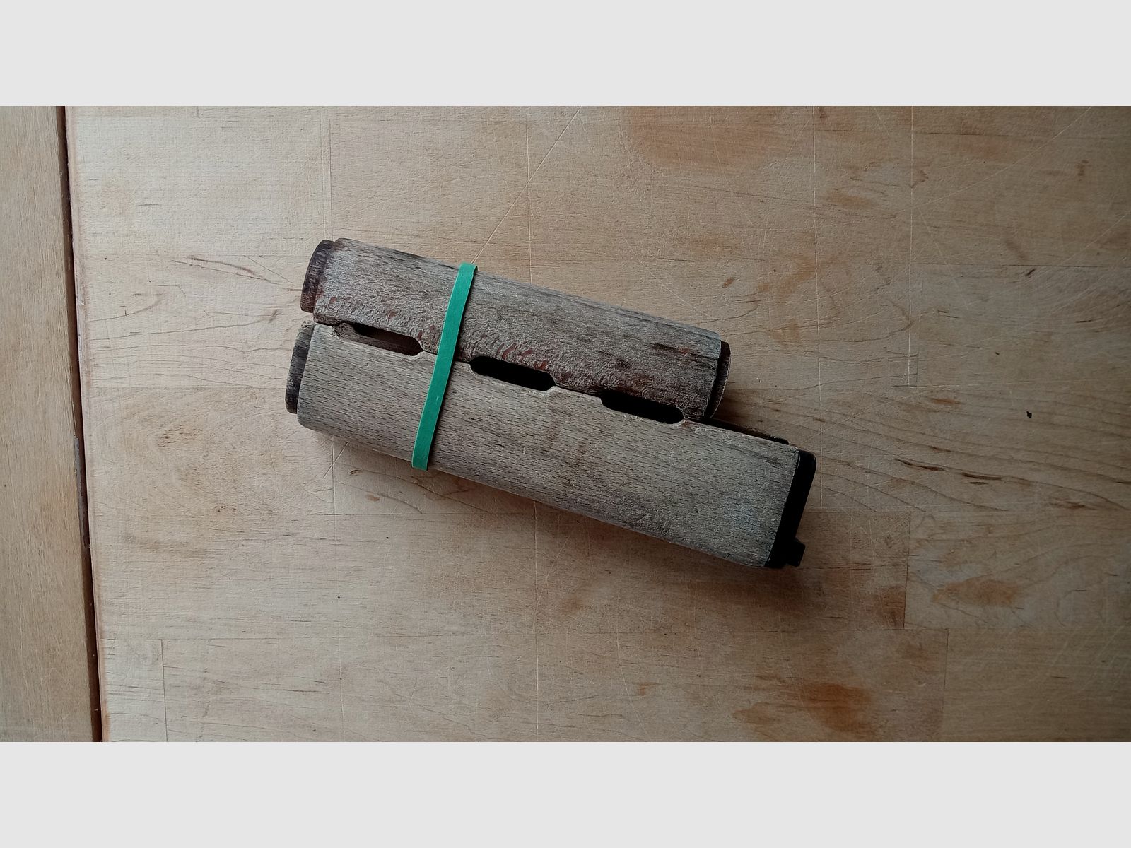 #4 Geisterhafter M70 Handschutz / Zastava Yugo AK Vorderschaft inkl. Steel Ferrule  // wohl auch geeignet für LCT