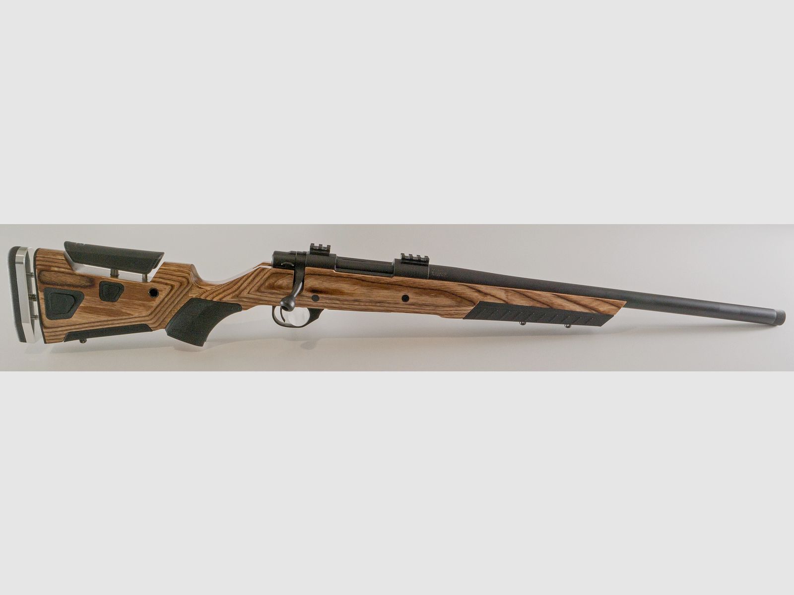 Howa 1500 .308 Win. Ciężka lufa 20“ (51 cm) z osadą BOYDS At-One i aluminiowym osadzeniem.