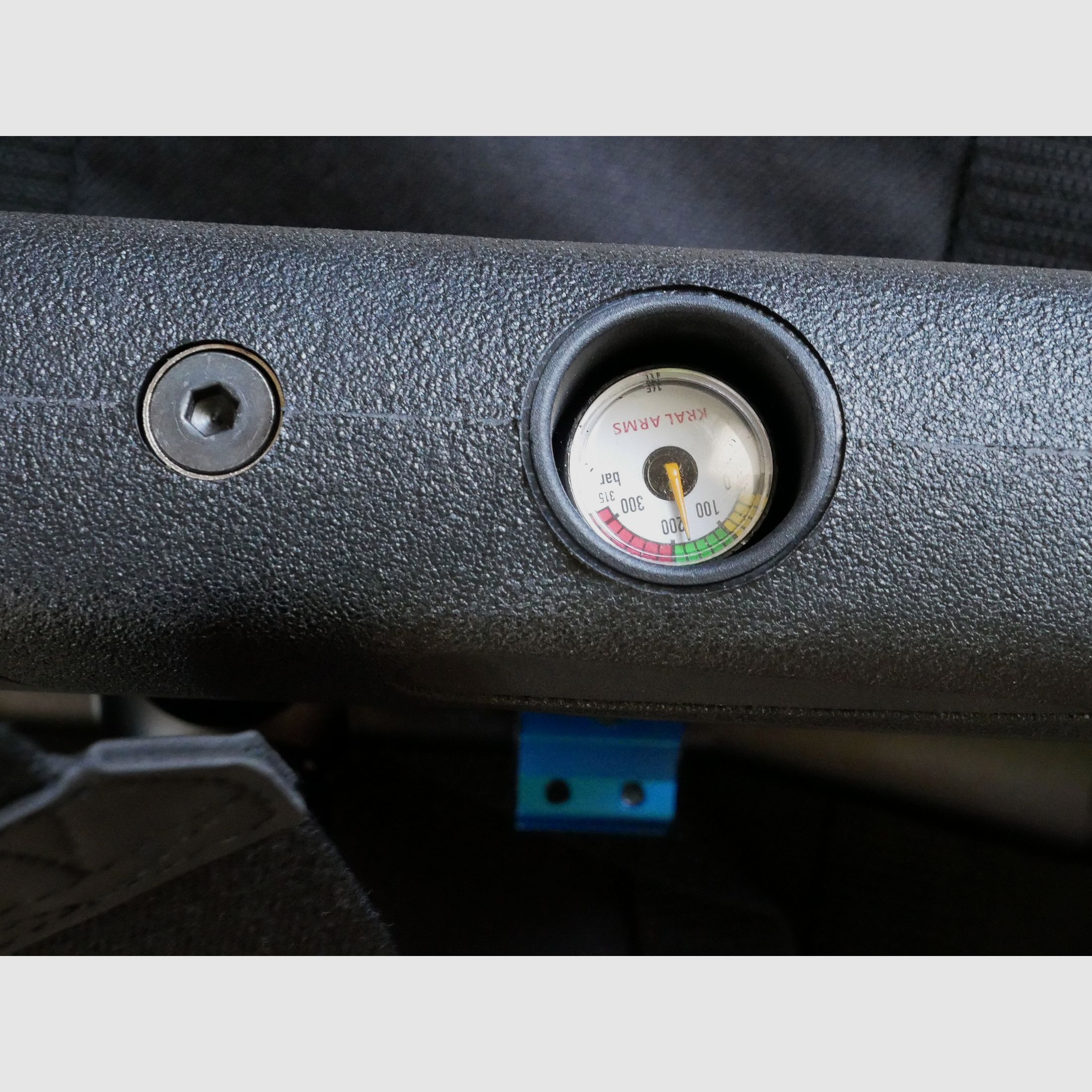 Kral Arms Puncher Nish S luchtgeweer kal. 5,5 mm met richtkijker, tas, Diana-pomp en demper - als nieuw -
