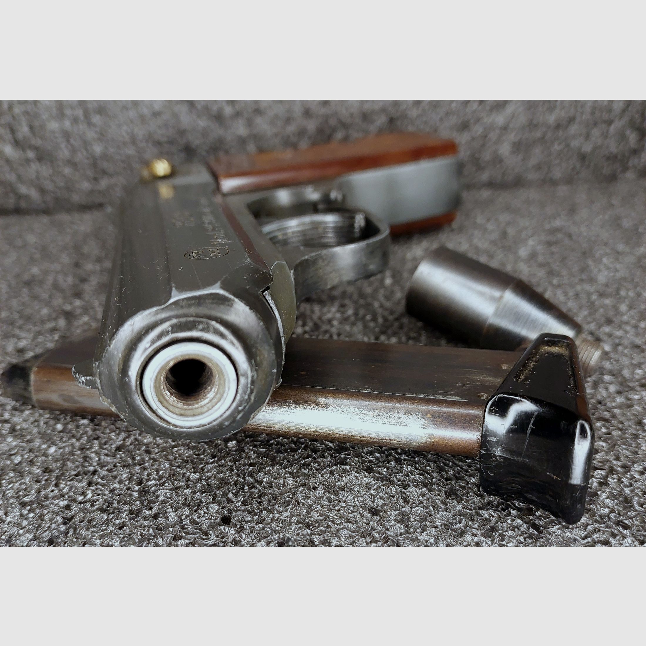 RECK PK800 blank firing pistol 8 mm K. PTB 196/2 – gold-colored safety lever, image 3 of 4