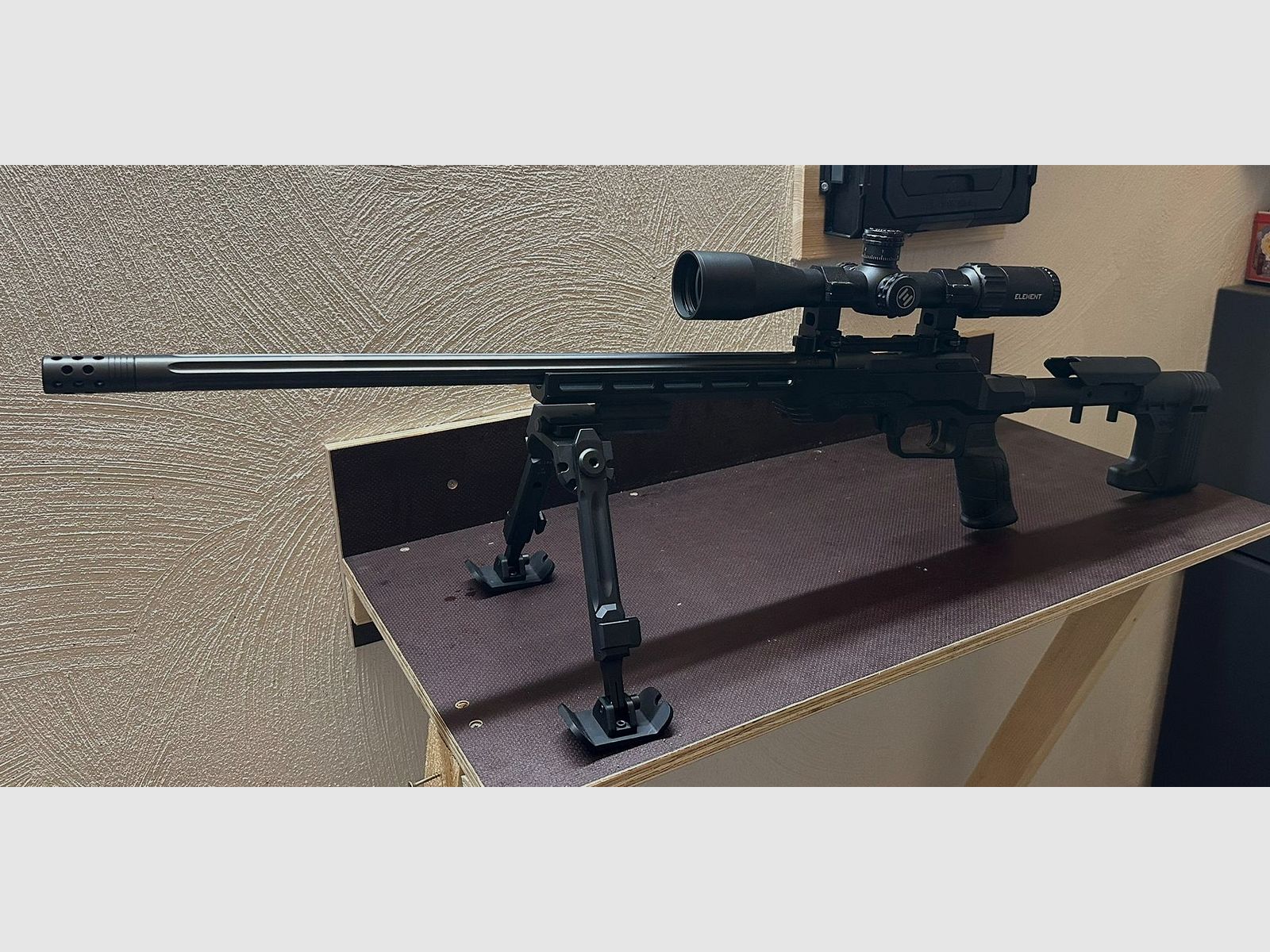 CZ 457 MDT Chassis .22 lr – Compleet pakket inclusief Element Optics & Fortmeier – Als nieuw!