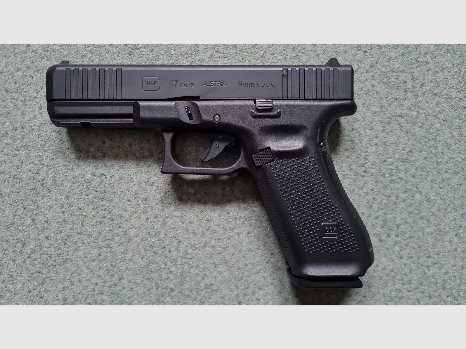Glock 17 Gen5 9mm P.A.K. Erste Auflage - Sammlerstück